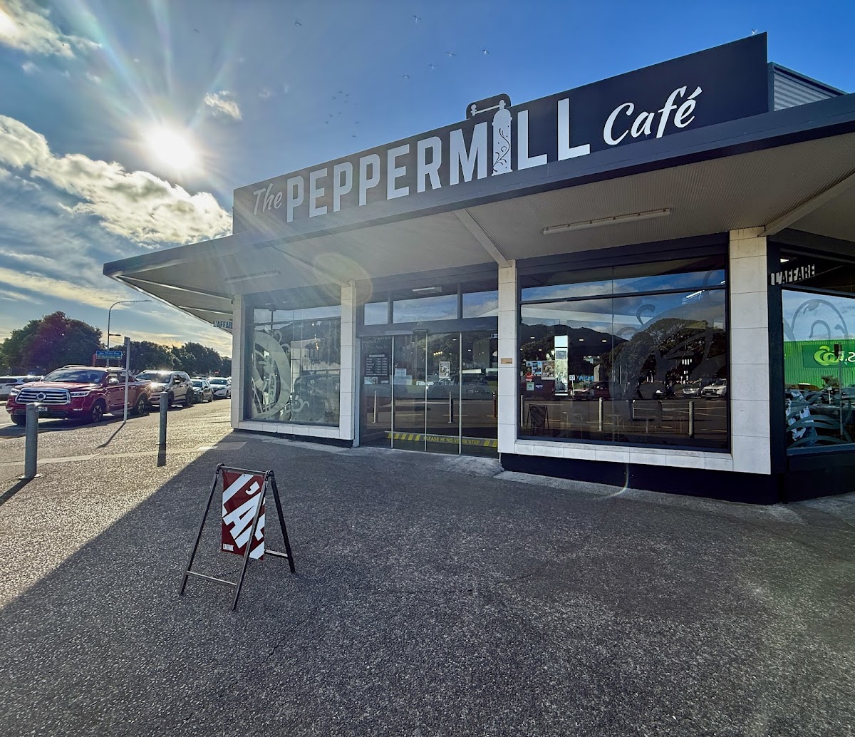 The Peppermill Cafe